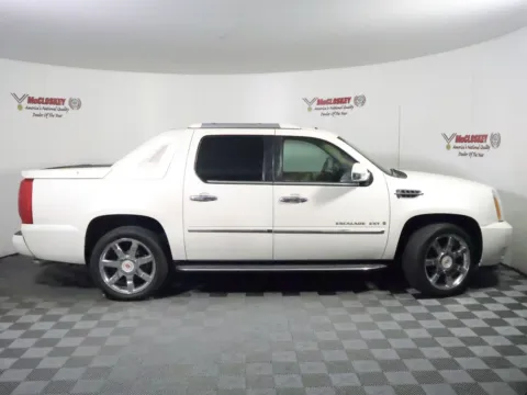 Another view of 2009 Cadillac Escalade EXT for sale in Colorado Springs, CO at McCloskey Truck Town (Licensed as McCloskey Motors Inc.)