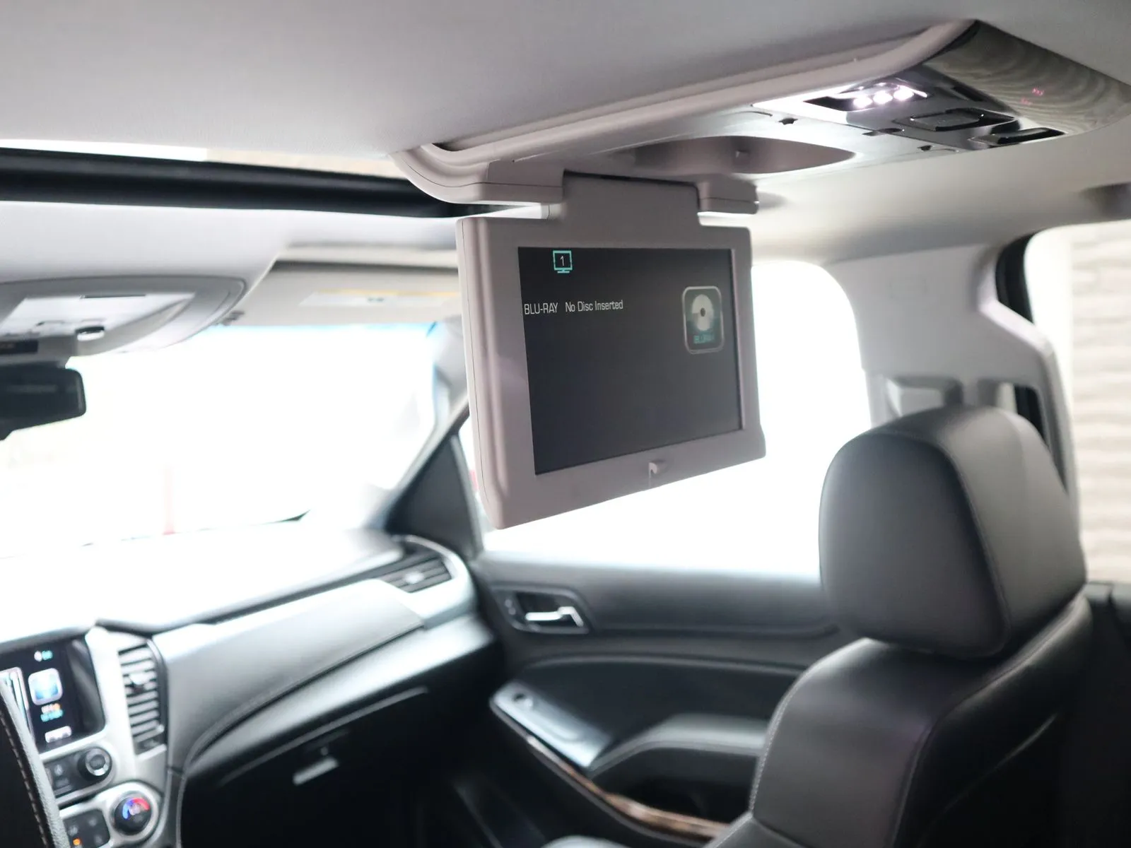 2015 Chevrolet Tahoe LT - Photo 46