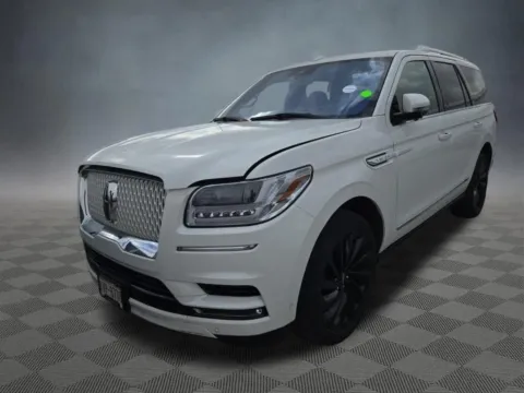 More photos of 2020 Lincoln Navigator Reserve at McCloskey Truck Town (Licensed as McCloskey Motors Inc.), CO