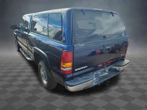 More photos of 2000 GMC Sierra 2500 SLE at McCloskey Truck Town (Licensed as McCloskey Motors Inc.), CO
