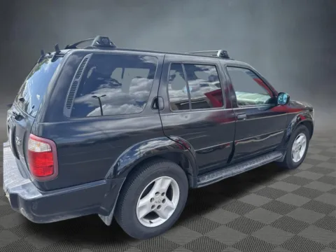 More photos of 2003 INFINITI QX4 Luxury at McCloskey Truck Town (Licensed as McCloskey Motors Inc.), CO