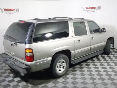 More photos of 2001 GMC Yukon XL SLT 1500 at McCloskey Truck Town (Licensed as McCloskey Motors Inc.), CO