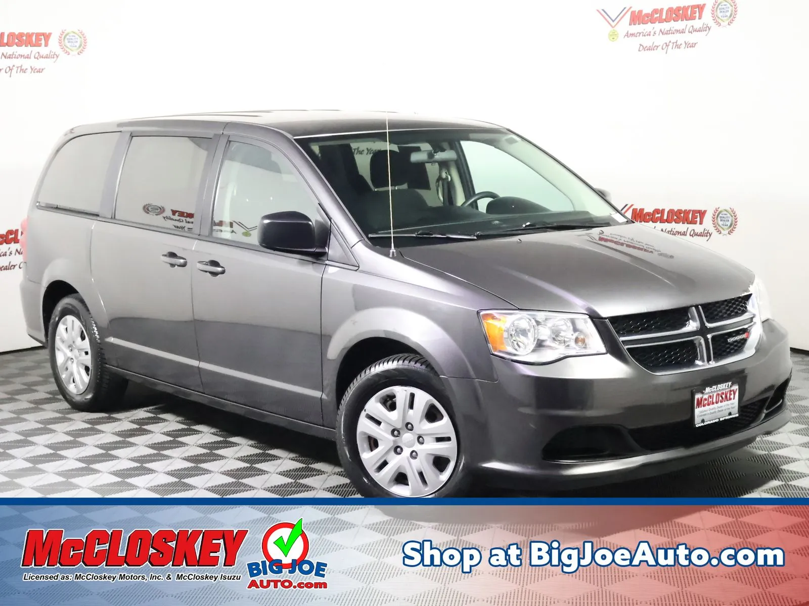 Gray 2018 Dodge Grand Caravan SE for sale in Colorado Springs, CO