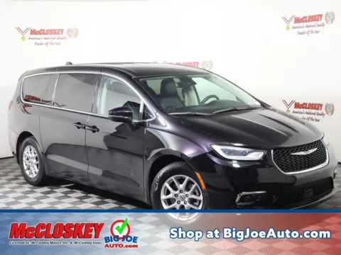 Black 2024 Chrysler Pacifica Touring L for sale in Colorado Springs, CO