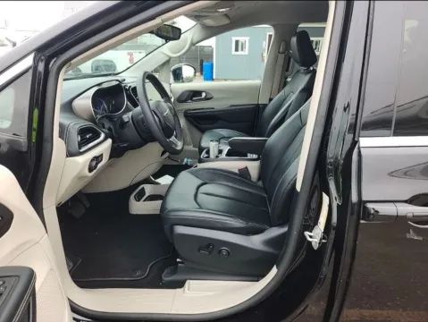 More photos of 2024 Chrysler Pacifica Hybrid Select at McCloskey Truck Town (Licensed as McCloskey Motors Inc.), CO
