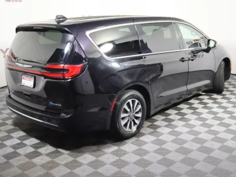 More photos of 2024 Chrysler Pacifica Hybrid Select at McCloskey Truck Town (Licensed as McCloskey Motors Inc.), CO