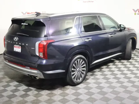 More photos of 2024 Hyundai Palisade Calligraphy at McCloskey Truck Town (Licensed as McCloskey Motors Inc.), CO