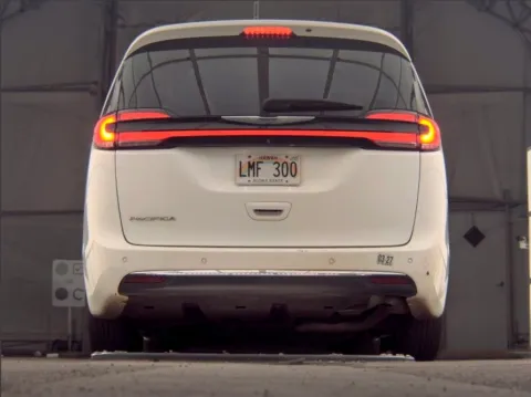 More photos of 2021 Chrysler Pacifica Touring L at McCloskey Truck Town (Licensed as McCloskey Motors Inc.), CO