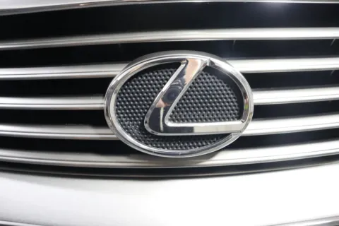 More photos of 2002 Lexus SC 430 at McCloskey Truck Town, CO