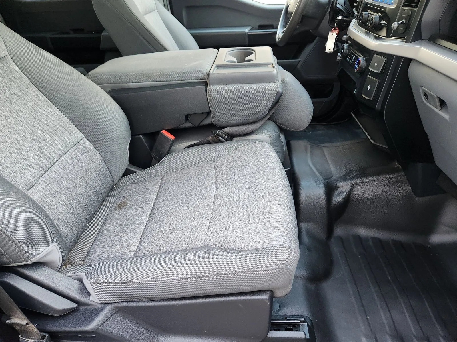 2023 Ford F-150 XL - Photo 16