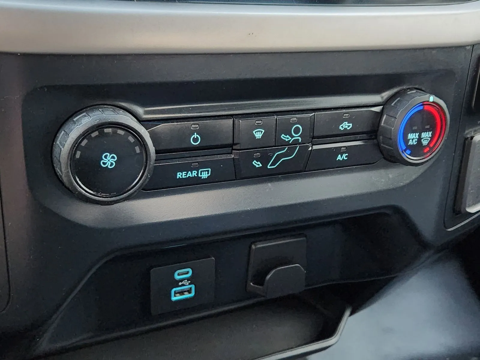 2023 Ford F-150 XL - Photo 23