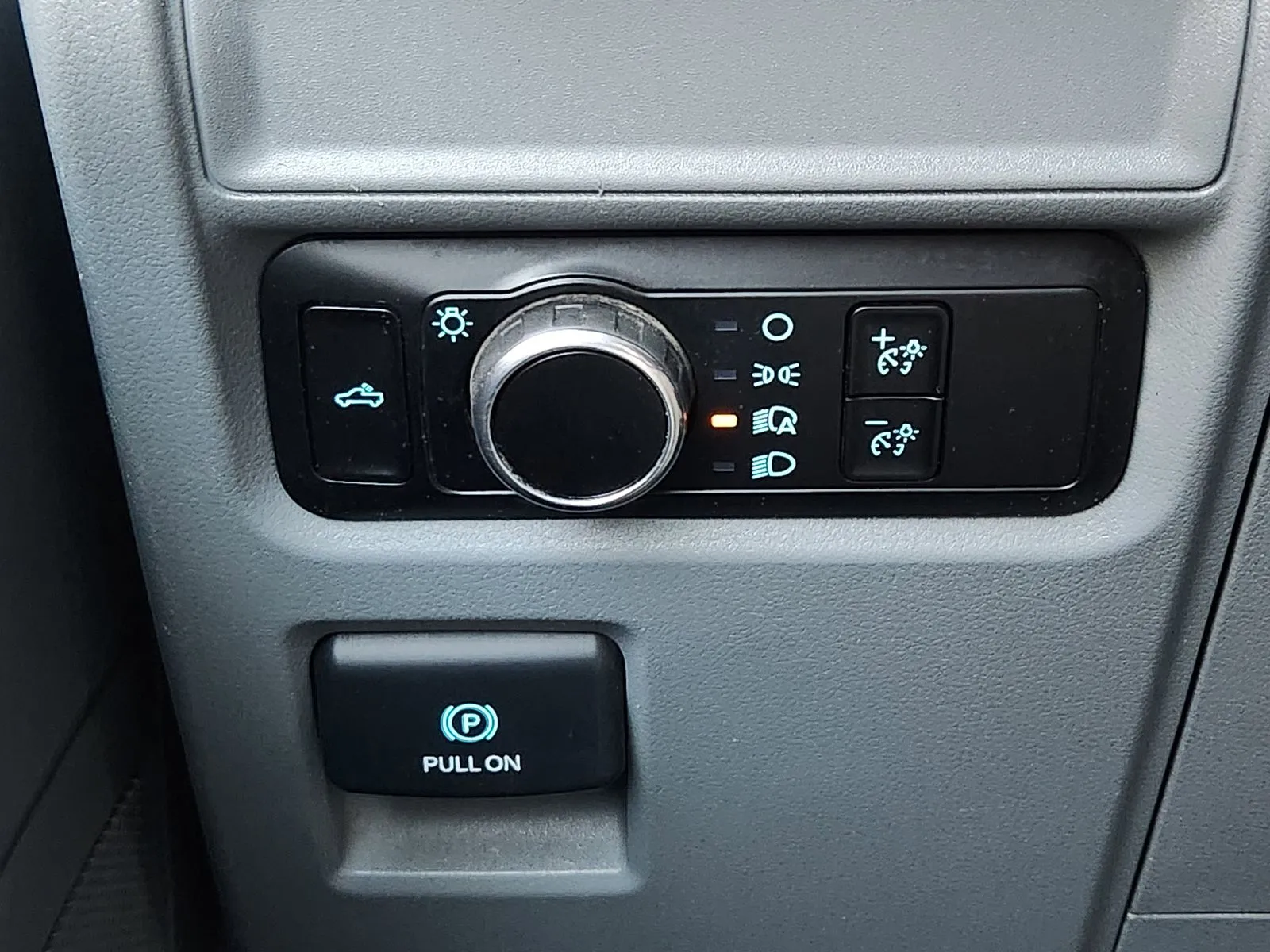 2023 Ford F-150 XL - Photo 26