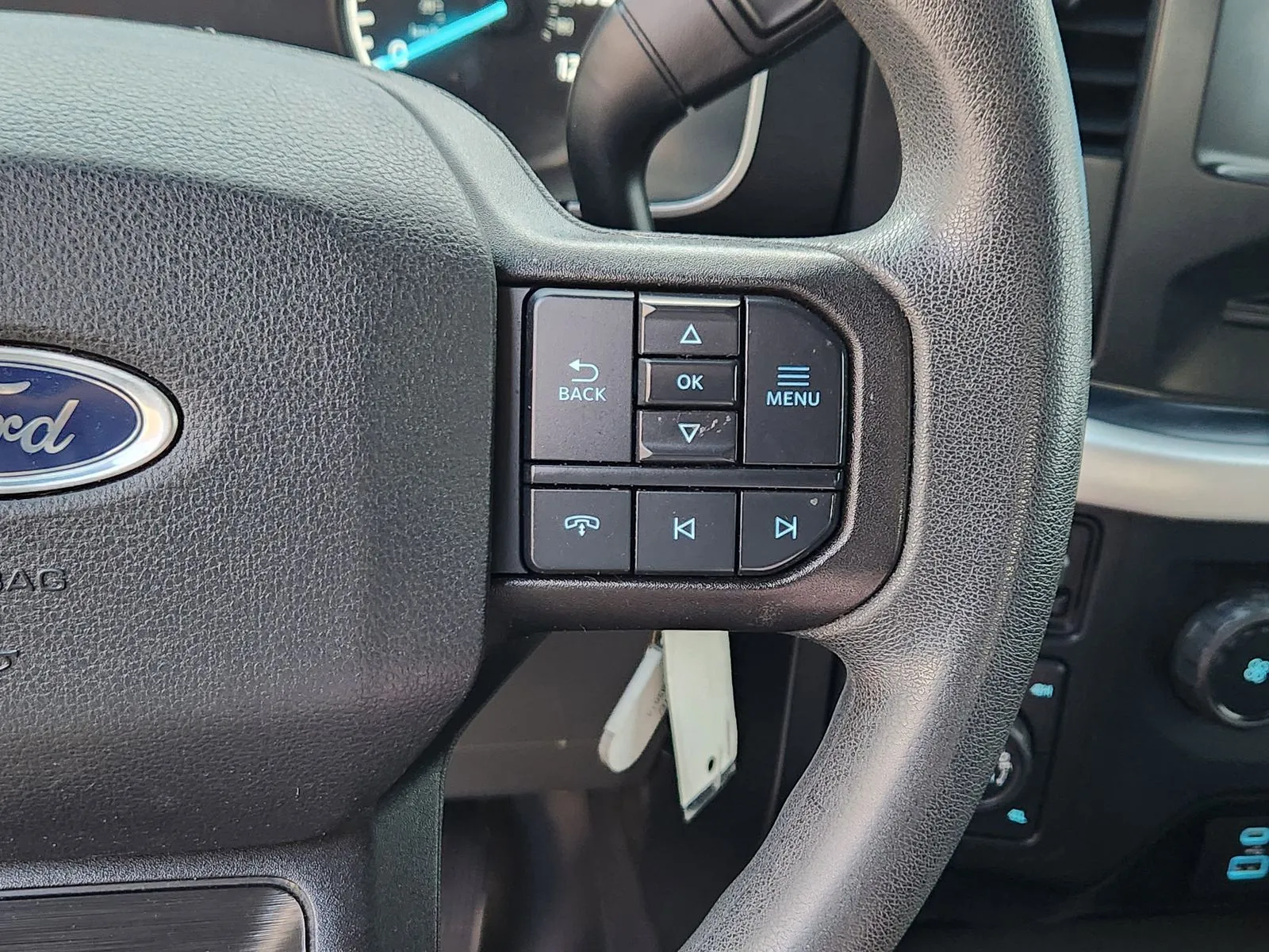 2023 Ford F-150 XL - Photo 33