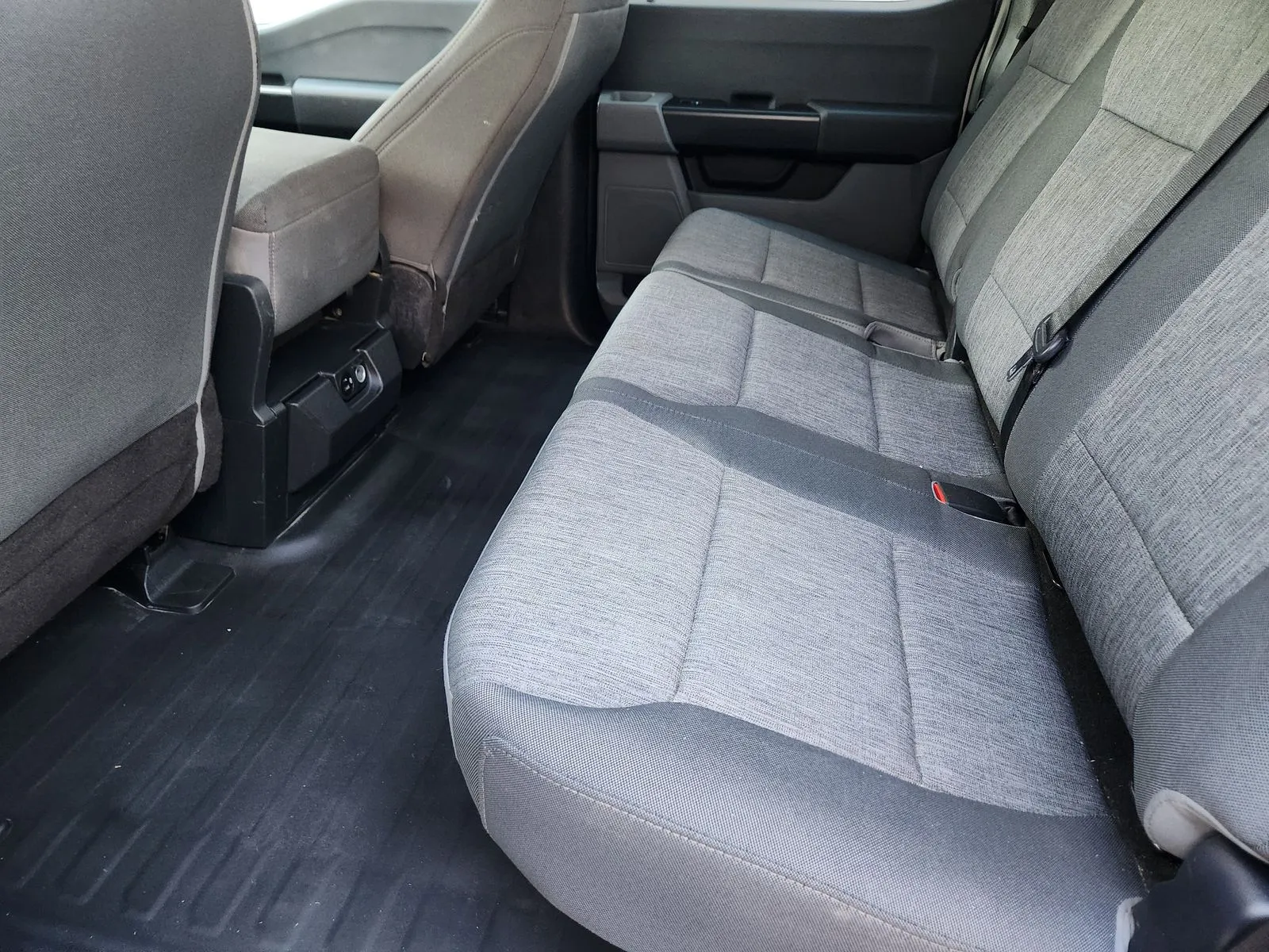 2023 Ford F-150 XL - Photo 34
