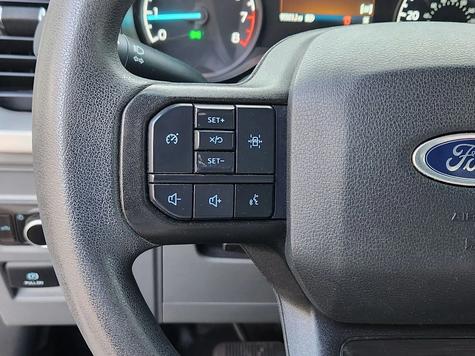 2023 Ford F-150 XL - Photo 32
