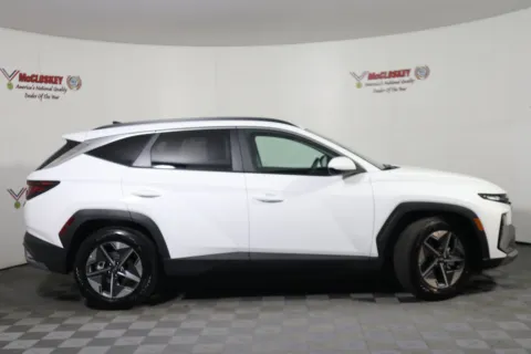 More photos of 2025 Hyundai Tucson SEL at McCloskey Truck Town, CO
