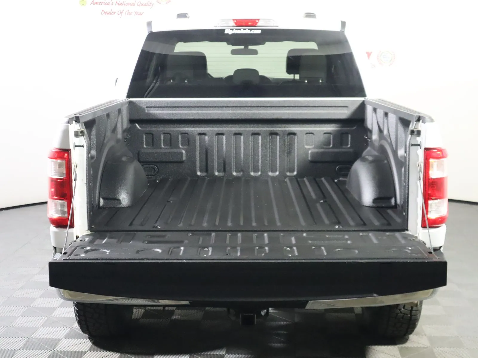 2022 Ford F-150 XL - Photo 12