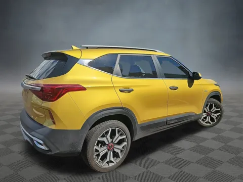 More photos of 2022 Kia Seltos SX at McCloskey Truck Town, CO