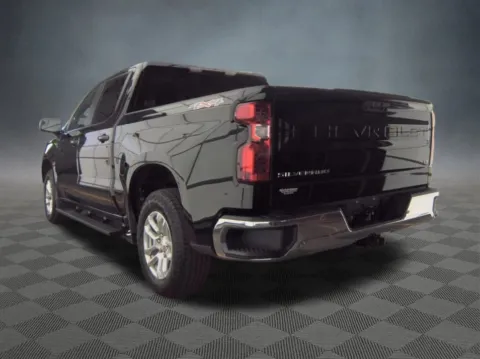 More photos of 2022 Chevrolet Silverado 1500 LT at McCloskey Motors, Inc., CO