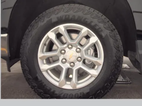More photos of 2022 Chevrolet Silverado 1500 LT at McCloskey Motors, Inc., CO