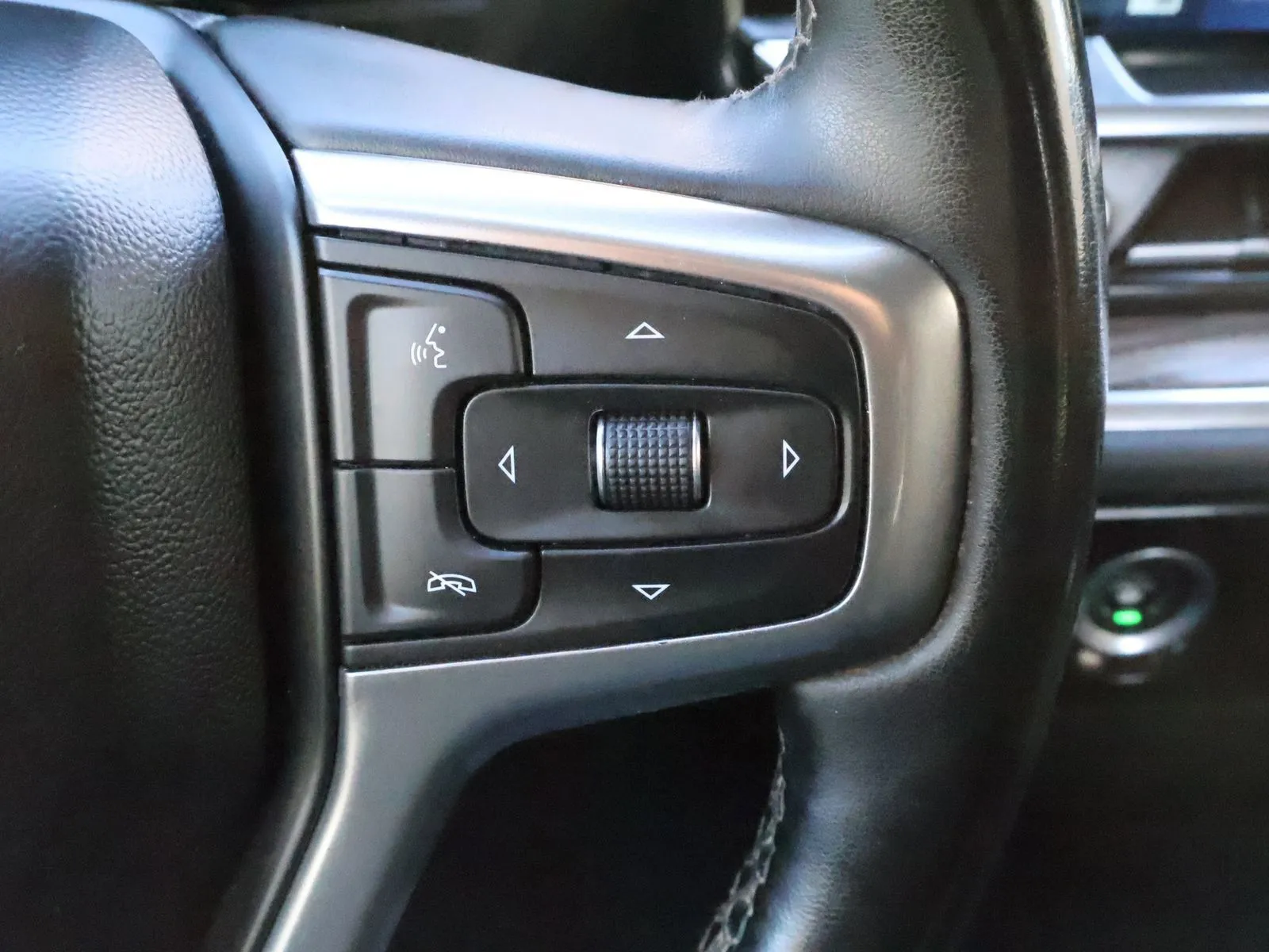 2023 Chevrolet Silverado 1500 LT - Photo 38