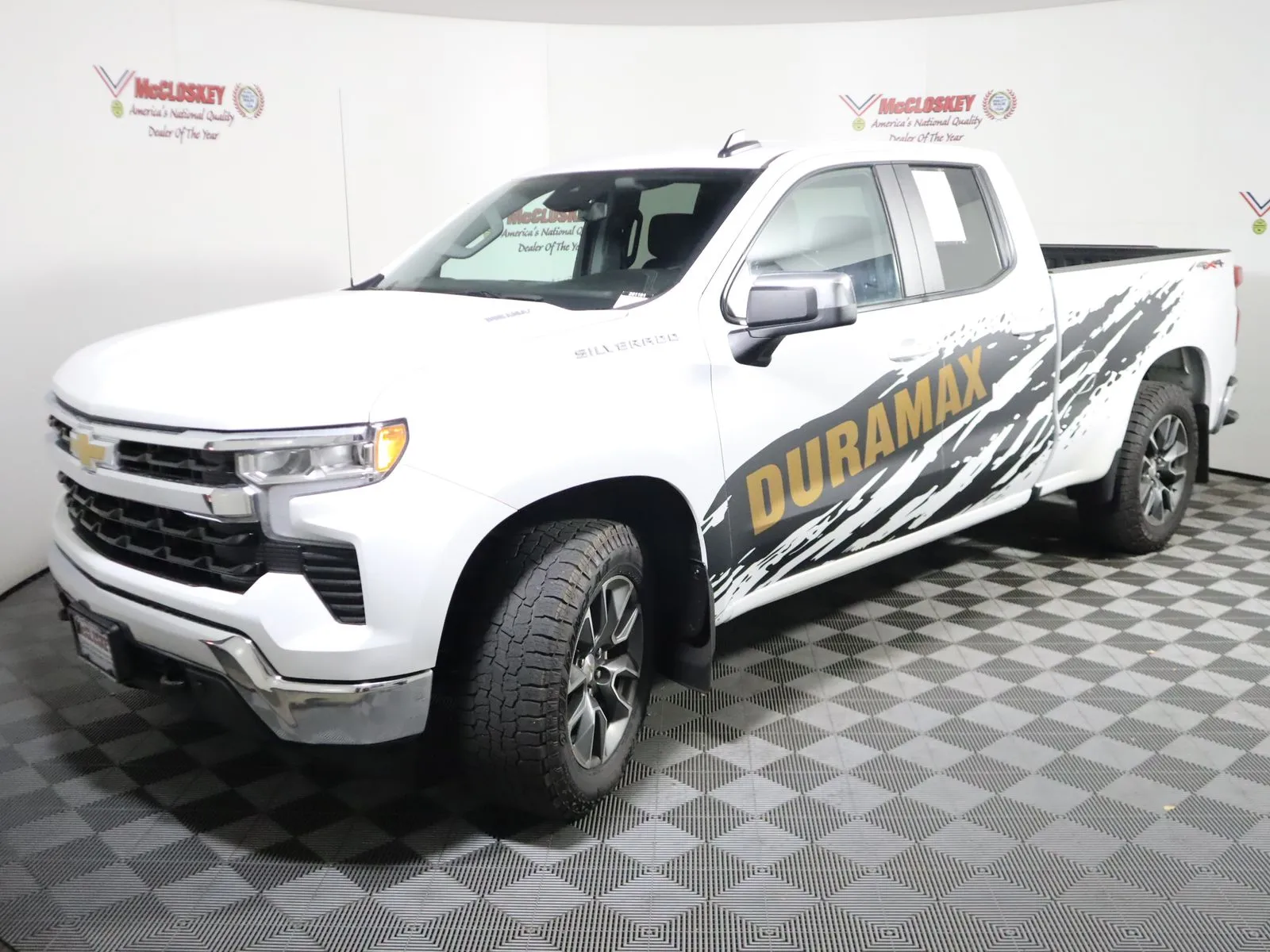2023 Chevrolet Silverado 1500 LT - Photo 13