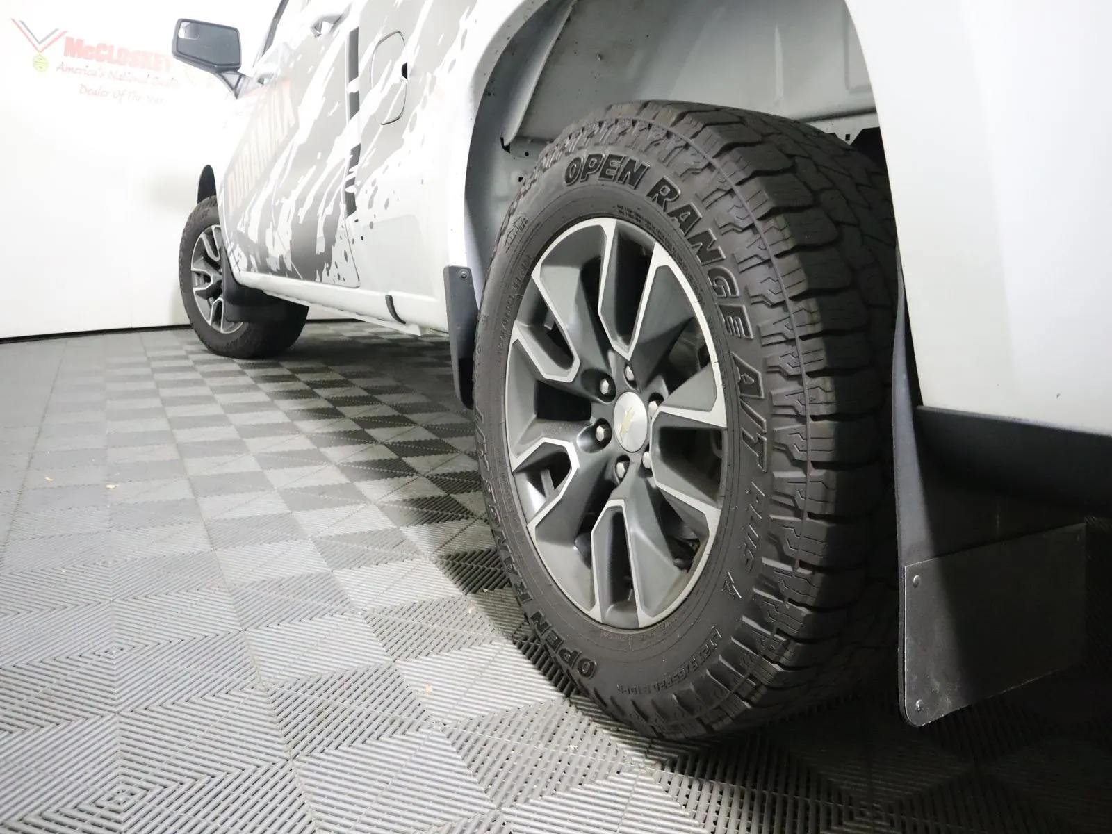 2023 Chevrolet Silverado 1500 LT - Photo 10