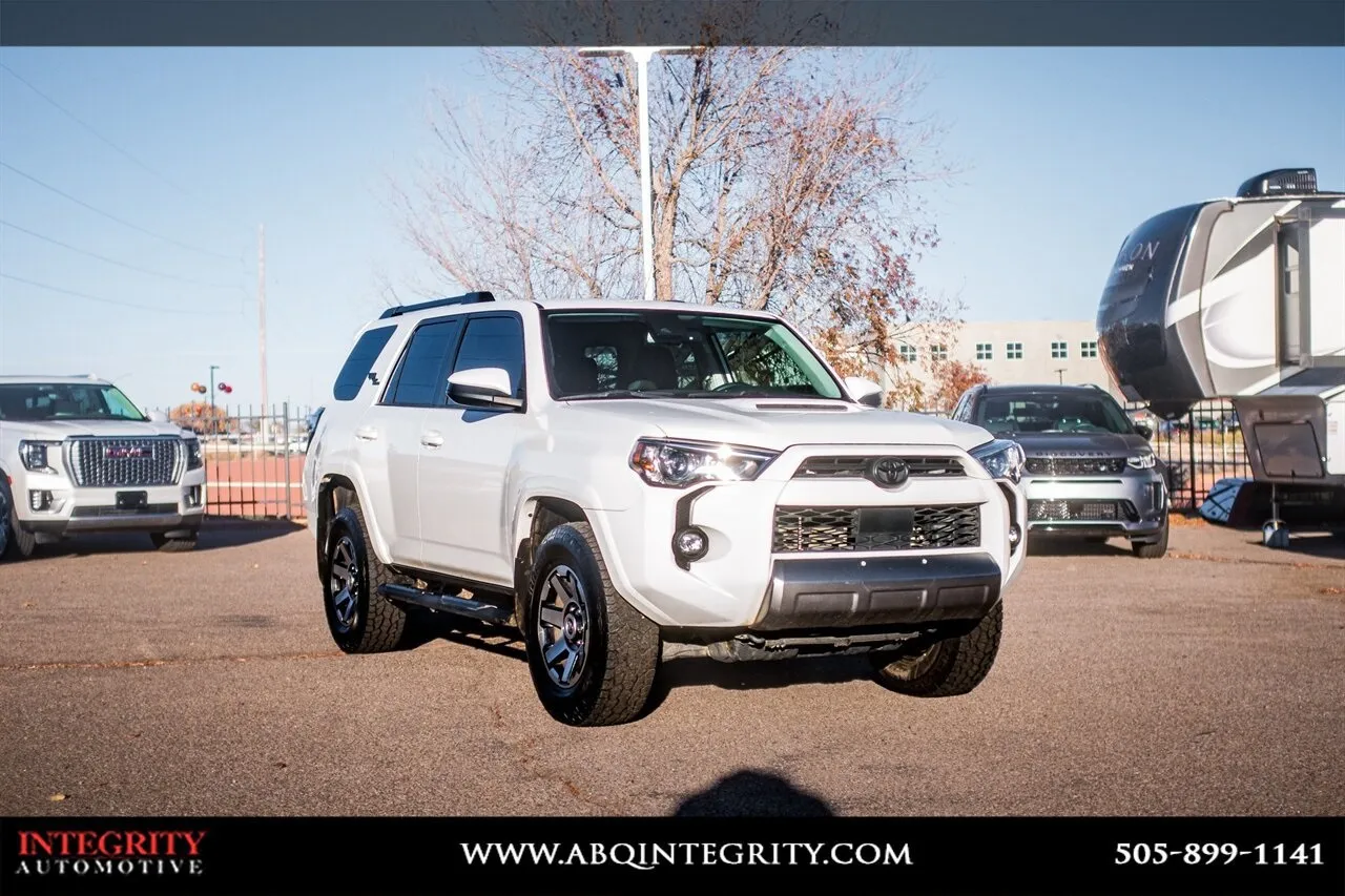 White 2023 Toyota 4Runner TRD Off-Road for sale in Albuquerque, NM