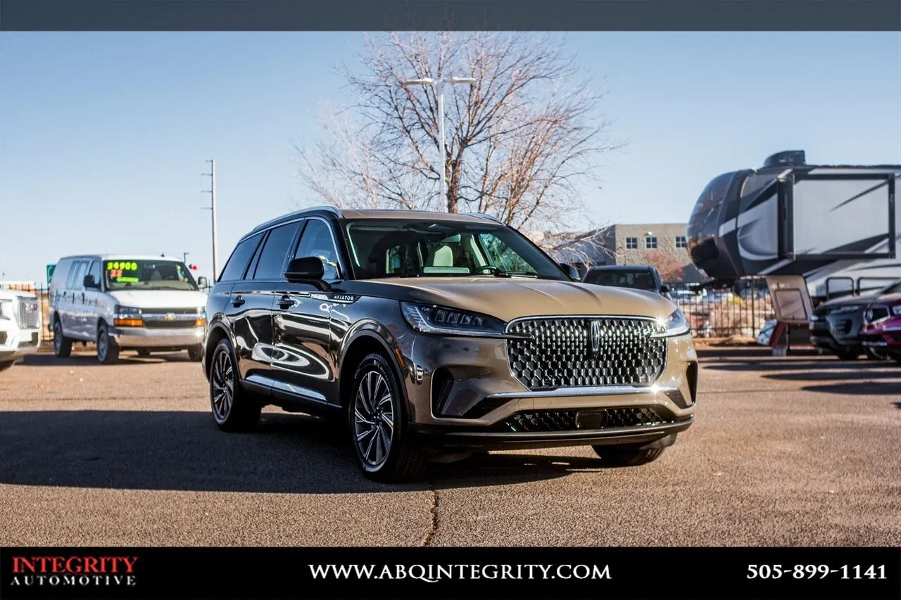 2025 Lincoln Aviator Premiere's photo