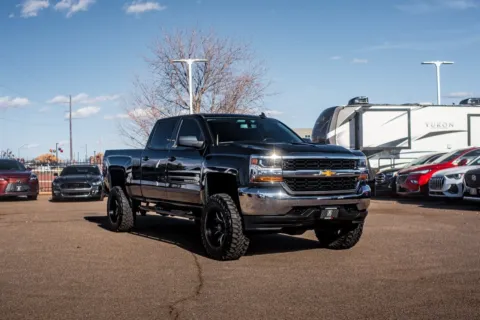 Gray 2018 Chevrolet Silverado 1500 LT for sale in Albuquerque, NM