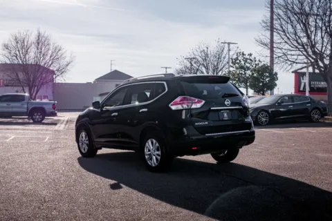 More photos of 2016 Nissan Rogue SV at Integrity Automotive, NM