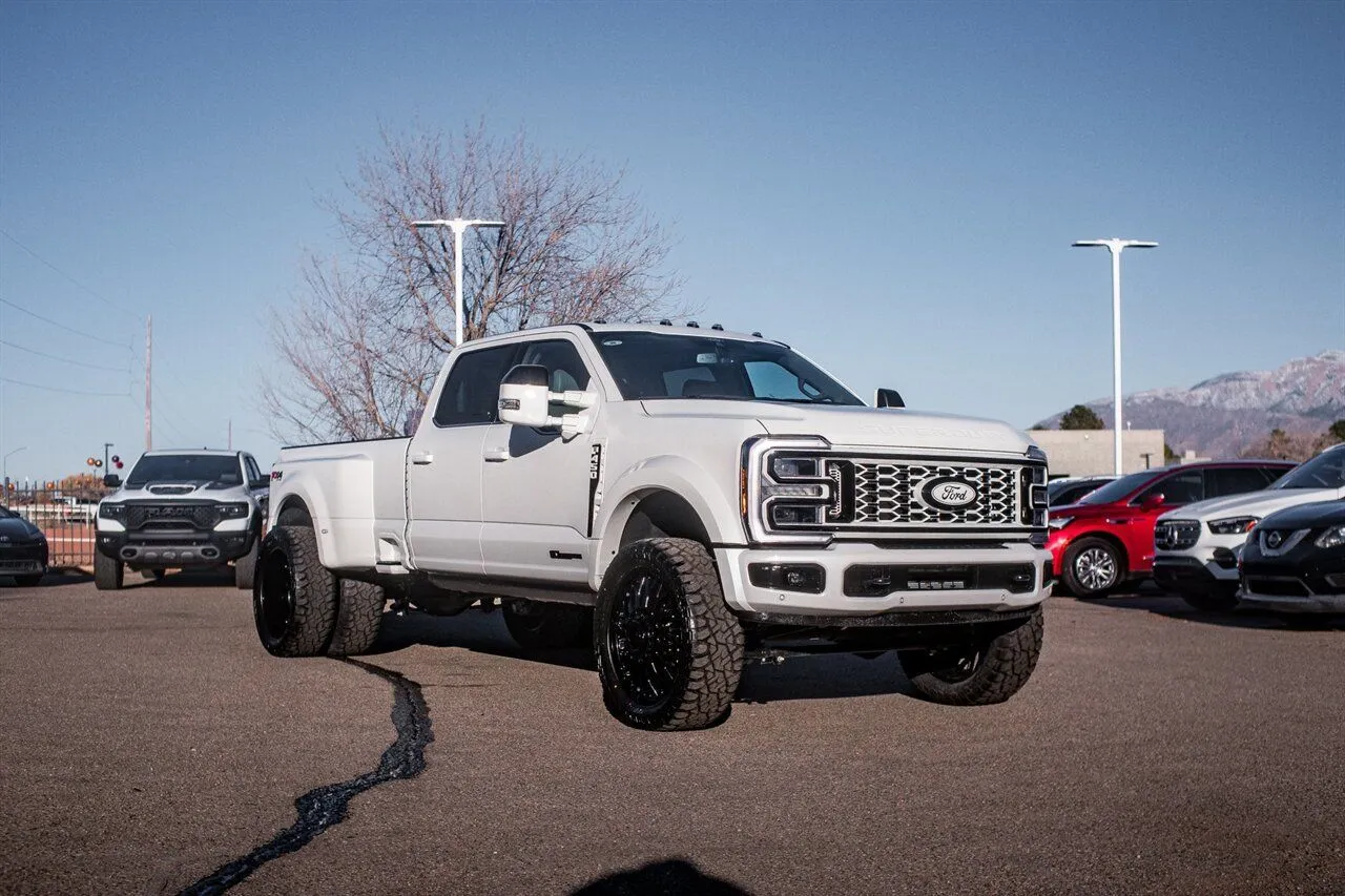 2026 Ford F-450 Super Duty Platinum