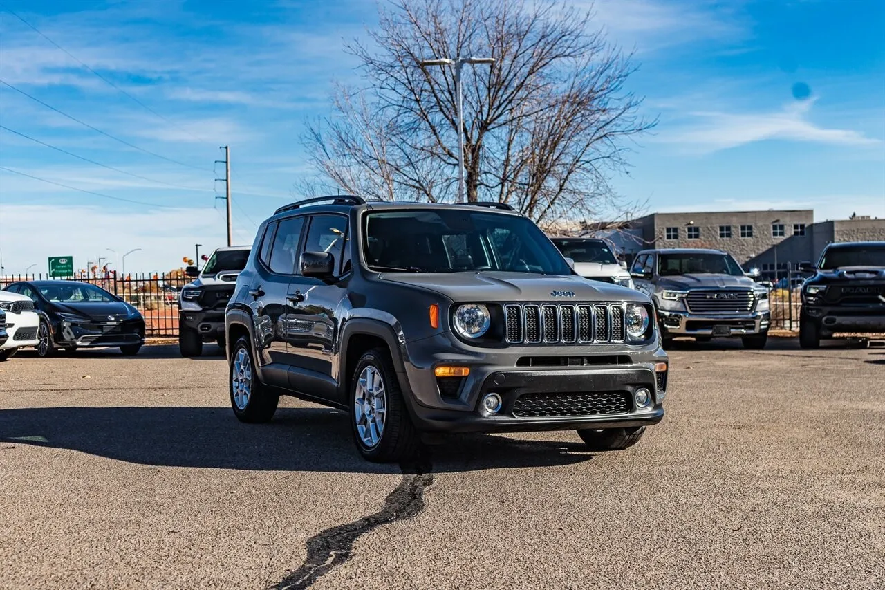 Gray 2020 Jeep Renegade Latitude for sale in Albuquerque, NM