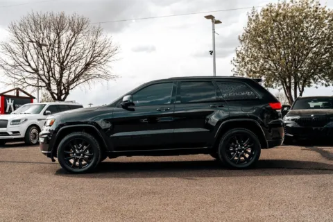 More photos of 2019 Jeep Grand Cherokee Altitude at Integrity Automotive, NM
