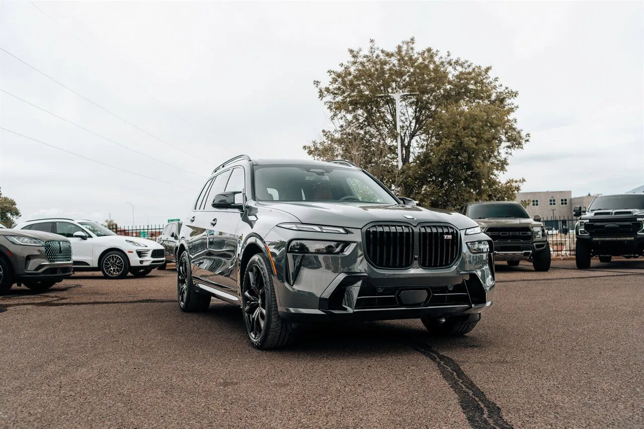 2026 BMW X7 M60i's photo