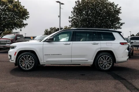 More photos of 2021 Jeep Grand Cherokee L Summit at Integrity Automotive, NM