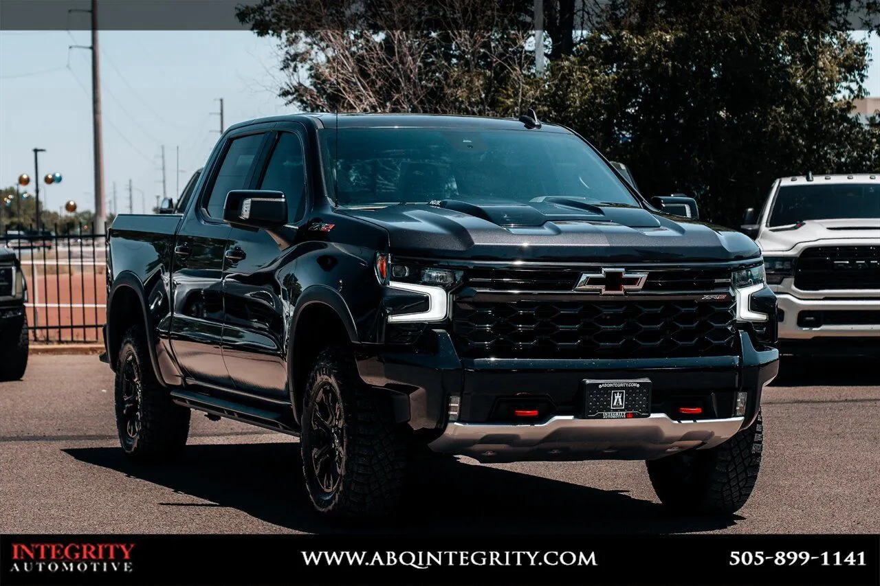 2022 Chevrolet Silverado 1500 ZR2 4X4 Crew Cab Short Box's photo