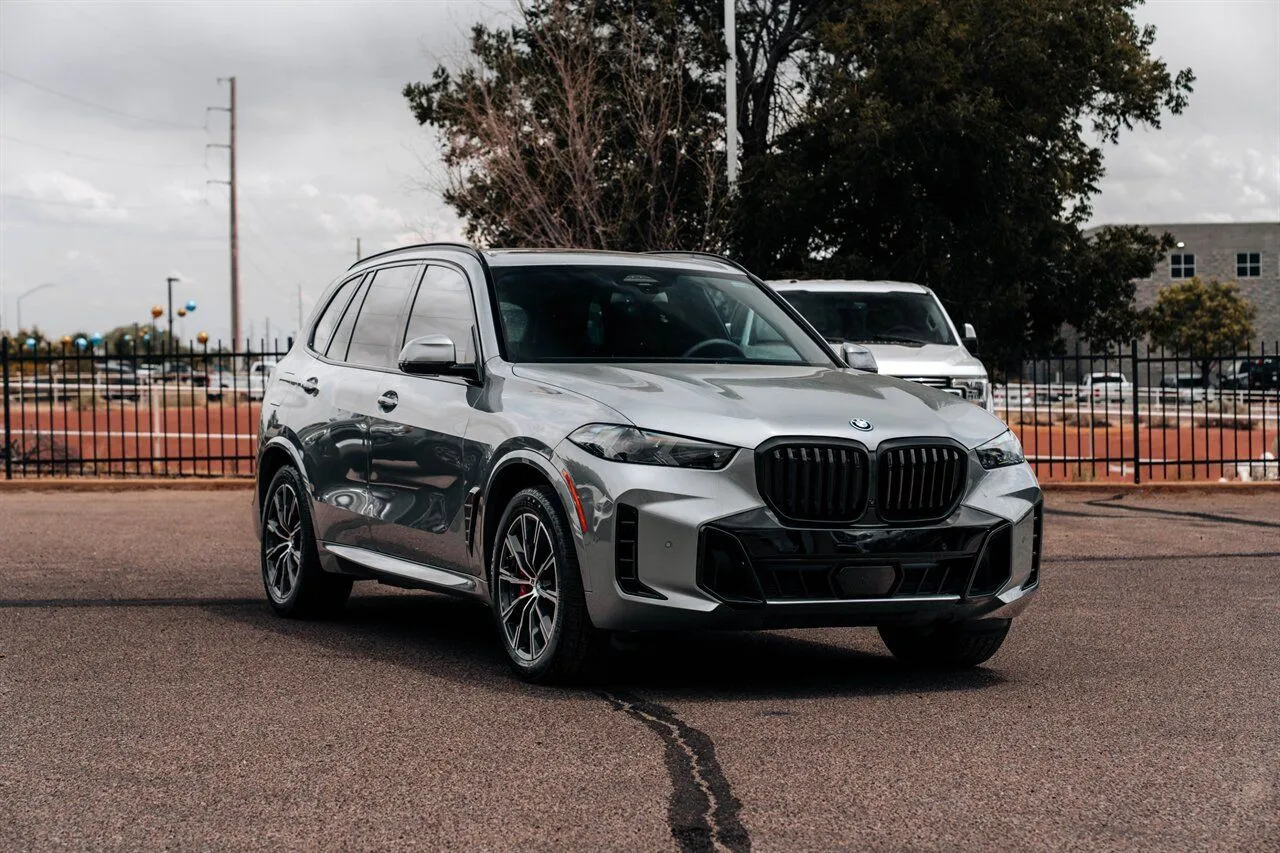 2025 BMW X5 xDrive50e's photo