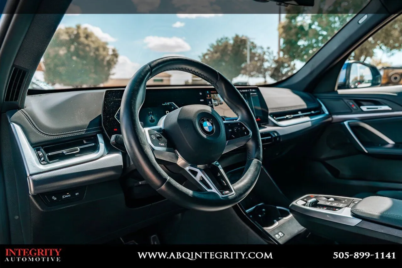 2025 BMW X1 28i - Photo 19