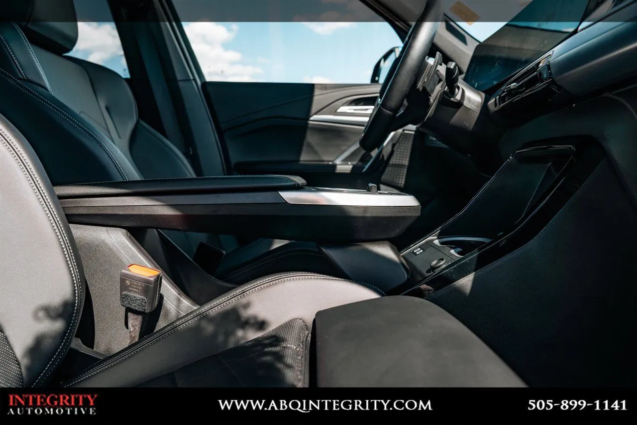 2025 BMW X1 28i - Photo 54