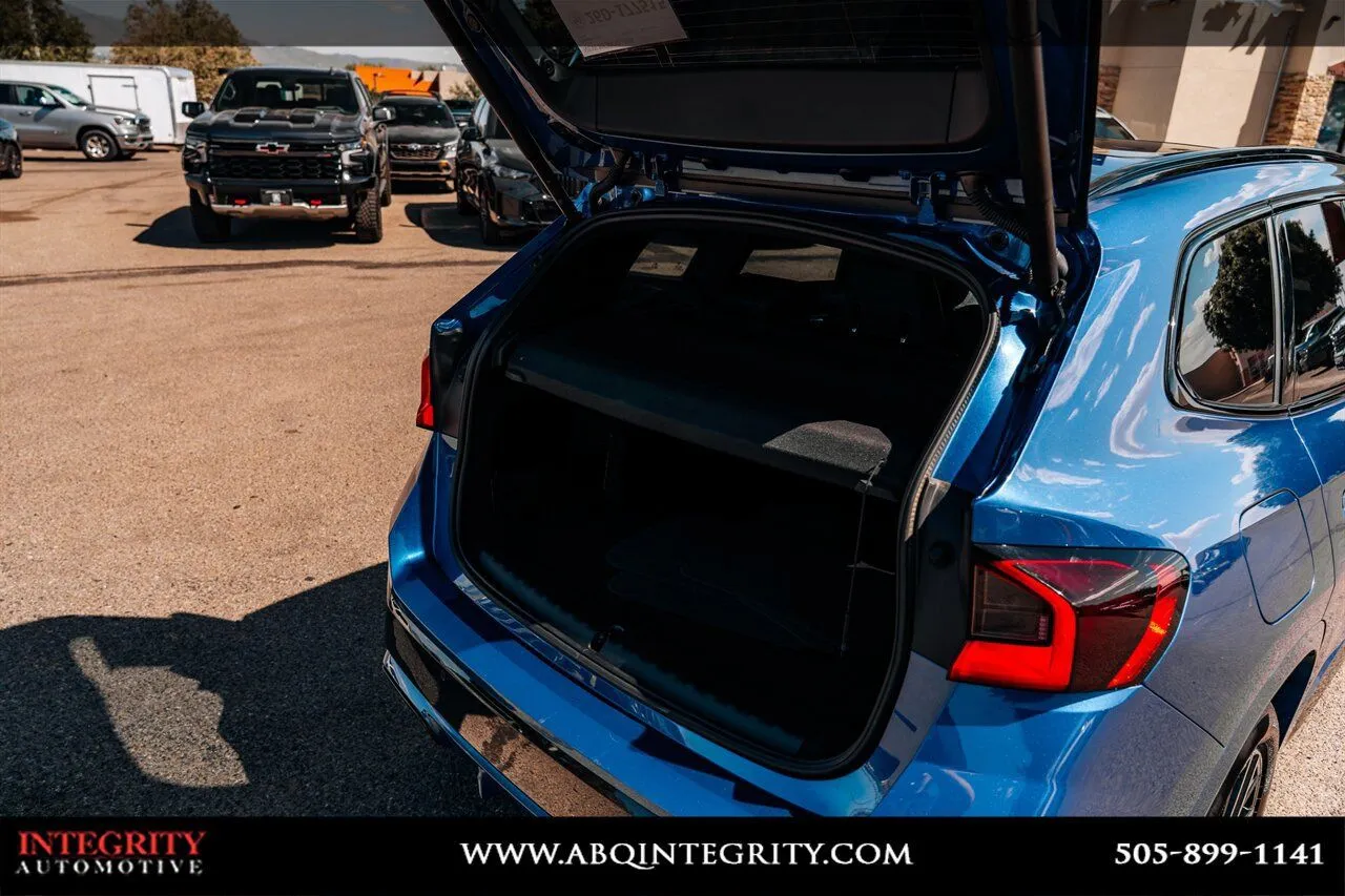 2025 BMW X1 28i - Photo 44