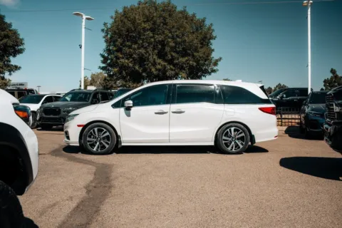 More photos of 2018 Honda Odyssey Elite at Integrity Automotive, NM