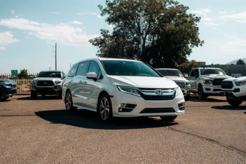 White 2018 Honda Odyssey Elite for sale in Albuquerque, NM