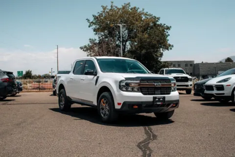 White 2024 Ford Maverick Lariat for sale in Albuquerque, NM