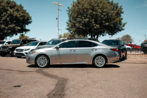 More photos of 2018 Lexus ES 350 at Integrity Automotive, NM