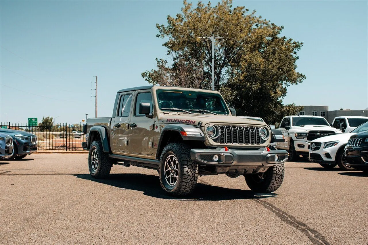 Green 2025 Jeep Gladiator Rubicon for sale in Albuquerque, NM