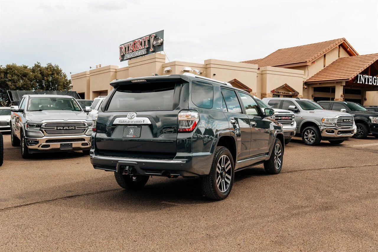 2024 Toyota 4Runner Limited - Photo 7