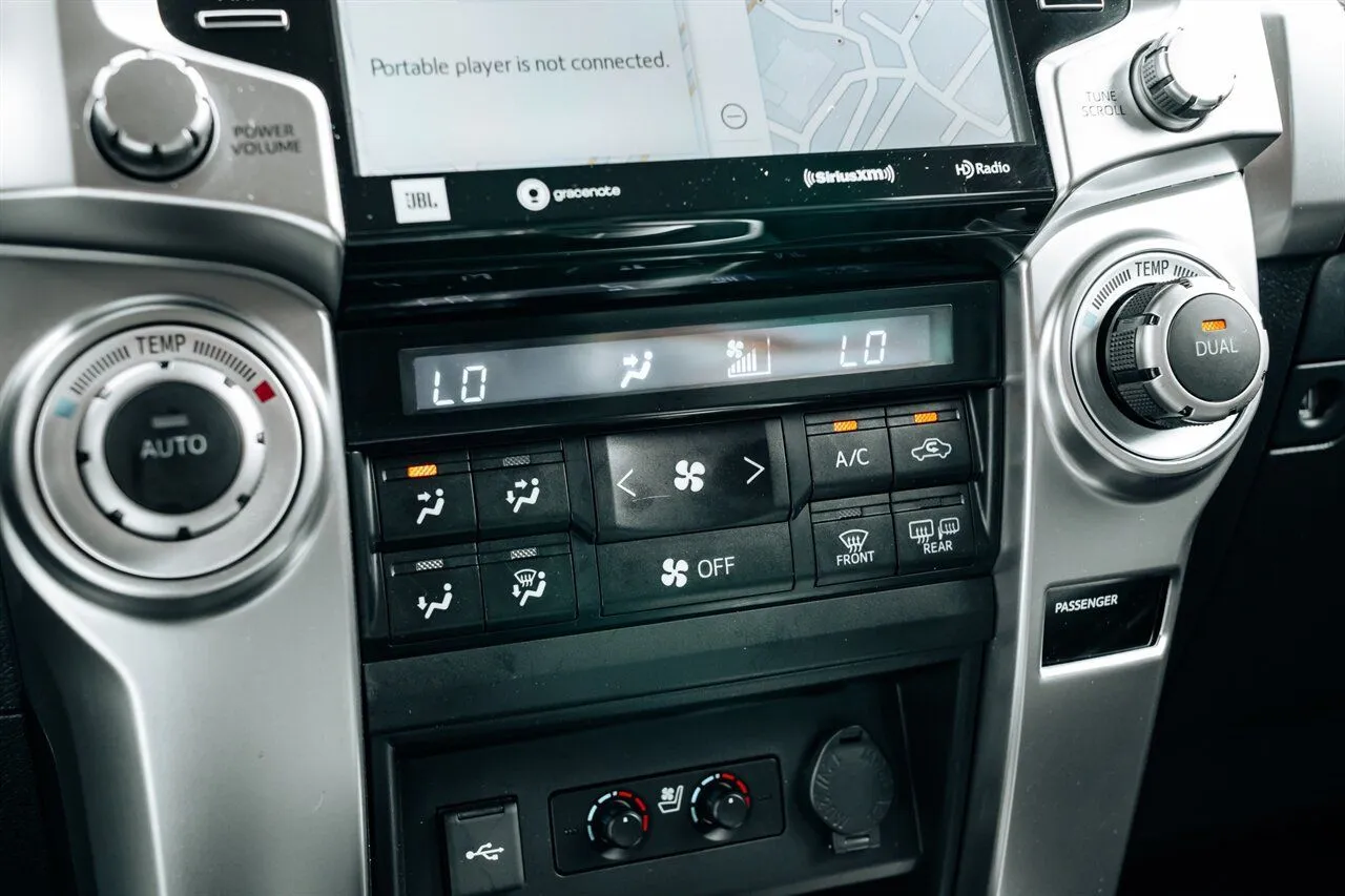 2024 Toyota 4Runner Limited - Photo 33