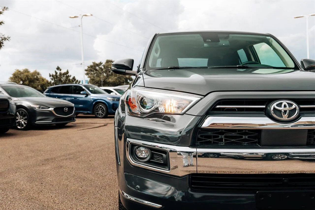 2024 Toyota 4Runner Limited - Photo 9
