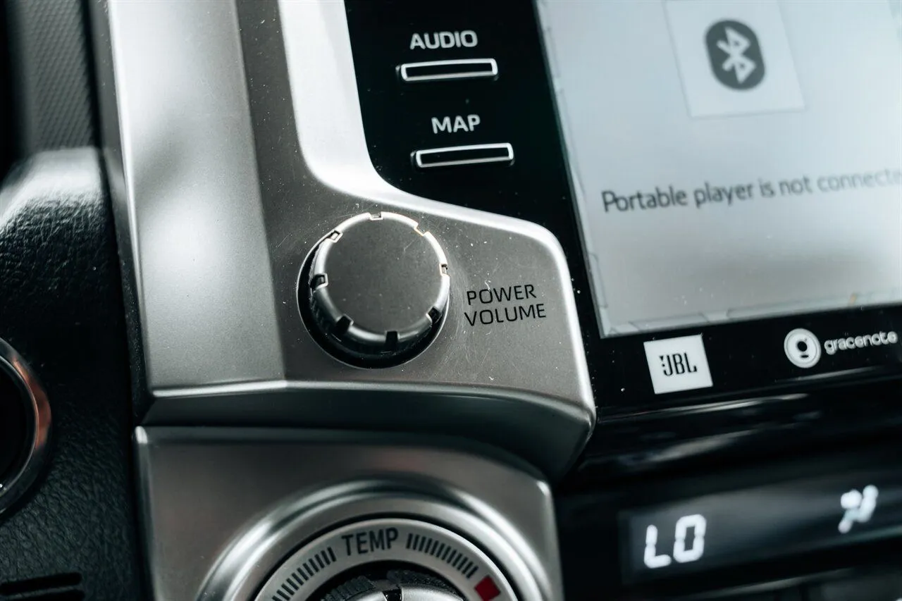 2024 Toyota 4Runner Limited - Photo 32